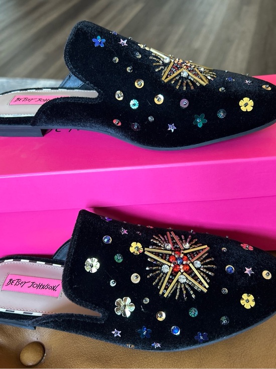 Betsey Johnson Shoes - Betsey Johnson Womens Black Solar Jeweled Rhinestone Velvet Mules Flat 8.5M